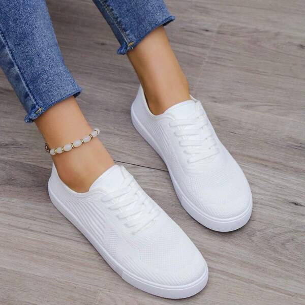 Zapatillas blancas nuevas para mujer, zapatillas deportivas ligeras y transpirables para correr, versátiles, planas y de fácil slip-on, antideslizantes