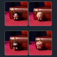 Caja ciega MINISO de la serie Harry Potter con mini figuras sentadas, mundo mágico coleccionable, caja al azar con 2 en su interior, ideal para la colección y exhibición de fans, agregando diversión al escritorio (1 pieza, entrega al azar) - Multicolor - Ver 3