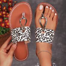 Classic European And American Summer Beach Flat Sandals, Fashionable And Versatile. Wear Them And Become The Hottest Lady In Summer