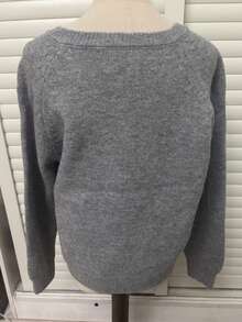Cárdigan de cuello redondo oversize de mezcla de lana de unicolor con botones en forma de corazón vintage, minimalista y versátil para otoño/invierno - Gris - Ver 6