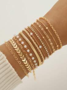 16pcs/12pcs/11pcs/9pcs Stylish Simple Classic Copper Braided & Snake Chain Layered Heart Charm Bracelet Set For Women, Birthday, Vacation, Party, Daily Outfit, Versatile. (Please Note There May Be Slight Color Difference Between Actual Product And Images Due To Lighting And Angle During Photography)
