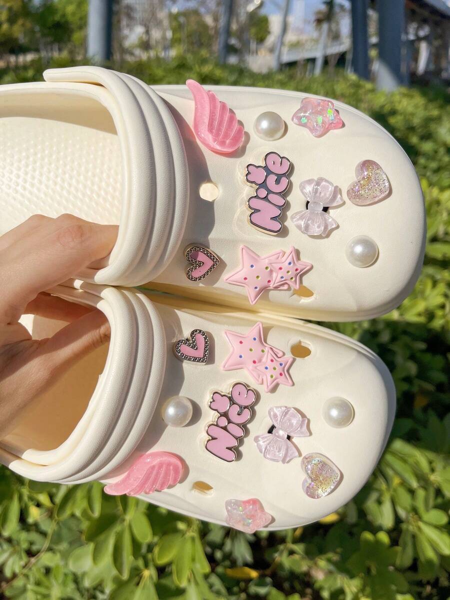 18 件粉色字母翅膀蝴蝶结装饰饰物，适用于洞洞鞋、凉鞋、拖鞋、花园鞋、DIY 鞋饰 - 粉色 - 查看 1