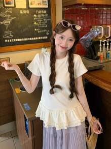 Sweet Lace Trim Casual Slim Fit Round Neck Short Sleeve T-Shirt