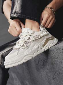 Zapatillas casuales de verano para hombres, diseño especial, de suela gruesa, transpirables, versátiles, con diseño atlético y deportivo, suela gruesa, aumentan la altura, duraderas, livianas, estilo retro robusto, para gimnasio