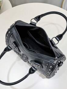 New Punk Style Riveted Skull Head Large Capacity Women Handbag Shoulder Messenger Bag, Vintage European American Fashion Rivet Skull Tote Bag, Halloween Bags Perfect For Fancy Party Matching With Halloween Costumes
