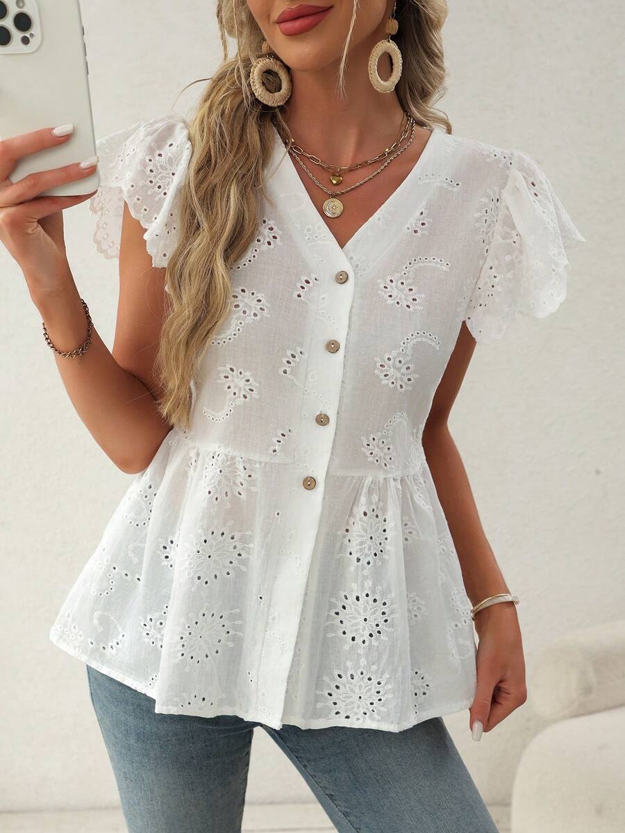 بلوزة نسائية أنيقة بتطريز وفتحة في الأمام للاستخدام اليومي والأعياد والعطلات، مناسبة للربيع والصيف - أبيض - مشاهدة 1