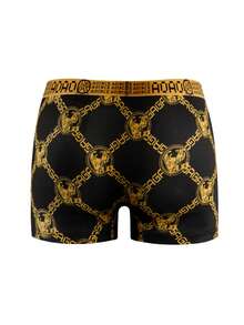 5条装男士时尚印花平角内裤，采用透气柔软、弹性舒适的面料制成。奢华的金色与经典的黑色配色设计，裤腿开口不易卷边，弹性十足且吸湿排汗，适合跑步和日常穿着，是每个人必备的内衣之选。