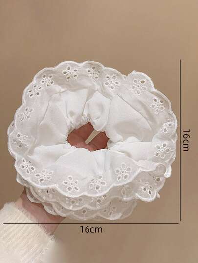 1 pieza Scrunchie elegante de encaje blanco para mujer, diseño delicado con capas, accesorio de cabello versátil para uso diario Scrunchies, Lazos de cabello, Coleteros, Accesorios de cabello para la cabeza, Bandas elásticas, Accesorios de belleza para el cabello