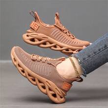 2025 Spring/Summer New Lightweight & Breathable Couple Sneakers, Outdoor Casual Shoes, Running Shoes, Comfortable Hiking Shoes, MD Sole + Herringbone Pattern, Anti-Slip , Soft & Cozy, Random Asymmetrical Pattern - Brown - View 5