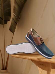 ZAPATOS MOCASINES DE HOMBRE HECHOS DE PIEL POR DENTRO Y POR FUERA COMODOS, ELEGANTES Y CASUALES. HECHOS DE LA MEJOR CALIDAD, SU DURABILIDAD, VERSATILIDAD  Y DISEÑO PUEDE IR DESDE LO MAS CASUAL HASTA LO MAS ELEGANTE.