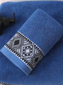 1条浴巾，波西米亚风格，简约时尚，浴室毛巾。超柔软、吸水性强、亲肤，适用于浴室、健身房、酒店、度假海滩等场所，是日常必备，也是送给家人、旅行、情人节、母亲节、返校季的完美礼物，适用于美容院、家庭浴室、淋浴、沐浴等场合，是美容院、酒店、运动、家居用品的理想之选，也是护肤浴巾的理想选择。