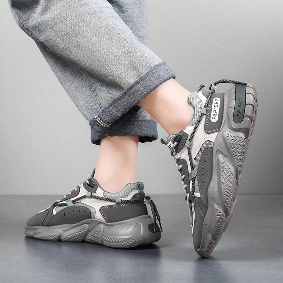 2025 Neuankömmling modische koreanische Stil Sneaker mit niedrigem Schaft, weiche Sohle Laufschuhe