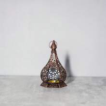 1pc Moroccan Style Metal Candle Holder, Vintage-Inspired Gilded Openwork Carved Wind Lamp, Romantic European Wedding Decor, Aromatherapy Candle Holder, Seascape Theme Decorative Hanging Light For Home, Courtyard, Garden, Villa, Distressed Lantern Design For Home Ambiance - Shipped Without Candles