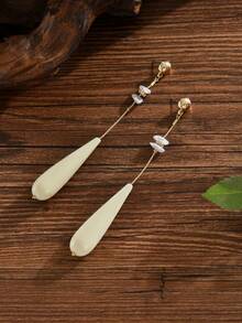 一对优雅波西米亚风绿色水滴树脂金半圆耳钉，巴洛克仿珍珠铜链流苏，菱形树脂串珠，玻璃亮片镶嵌耳钉，四叶树脂块，红色水滴吊坠耳环，新款宝石耳钉，棕色花朵水滴长流苏耳环，不规则巴洛克亮片红绿树脂吊坠，多种花朵树脂颜色可选，适合度假和派对佩戴，专为性感迷人的女士设计 - 彩色 - 查看 4