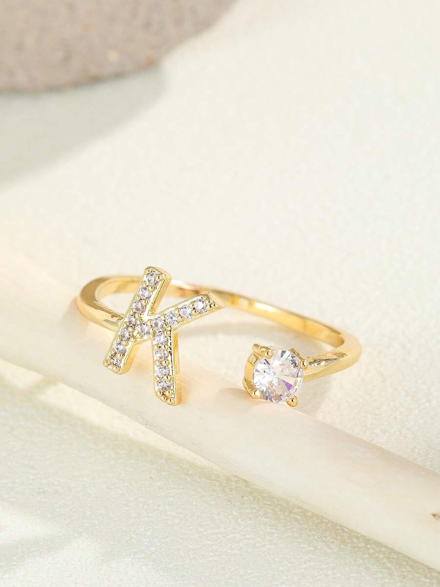 优雅奢华金色字母 A-Z CZ 戒指，人造锆石可调节女士派对/约会礼物 - 金色 - 查看 1