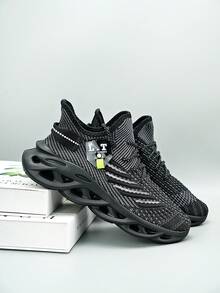 أحذية جري رياضية منخفضة الرقبة للرجال، بطبقة سفلية مثقبة سوداء للهالوين، خفيفة الوزن ومريحة وماصة للصدمات (نمط ربطة الحذاء المضفرة والكعب متداخل عشوائي) - الأسود - مشاهدة 6