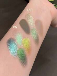 GIRLCULT Paleta de Sombras Girlcult Hallucination 60 Dongchong, História de Cores Inspirada no Inverno, Paleta de Tons Frios, Veludo Matte, Brilho Metálico, Glitter Duocromo, Acabamento Multidimensional, Pigmentos de Alto Impacto, Maquiagem de Festa, Glamour Noturno, Looks Artísticos, 5,2g/0,18oz.