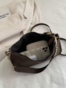 Fashionable Solid Color Letter Versatile Simple Armpit Women's Crossbody Bag Elegant Chain Shoulder Bag, Suitable For Shopping, Wallets, Shopping, Young Women, College Students, Newcomers, White-Collar Workers. They Are Very Suitable For Offices, Universities, Work, Business, Commuting, Outdoor Activities, Travel, And Outings