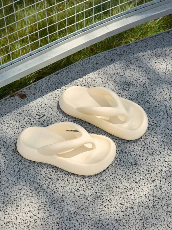 White Thick Sole Flip Flops For Women, Fashionable Slippers Made Of EVA Material, Comfortable Soft Non-Slip, Suitable For Summer