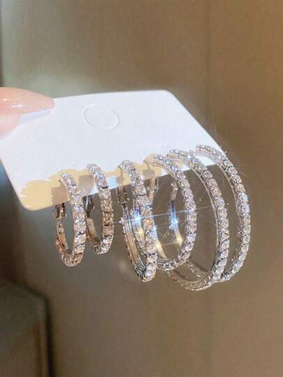 3 Stücke modische, glänzende Ohrringe, kreativ minimalistischer Strass-verzierter, übertriebener Creolen-Ring in verschiedenen Größen