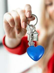 1 Pc Stainless Steel Silver Heart Shaped Travel Water Bottle, Key Chain Detachable Dispenser, Ideal For Travel, Picnic, Restaurant, Party, Birthday Gift