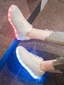 USB Charging LED 16-Color Mode Luminous Casual Sports Shoes For Men And Women, Couples, Students, Street Dance, Glow In The Dark, Adults, Flat Shoes, Solid Color Sneakers