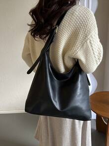 复古大容量柔软纯色PU材质女士单肩包，多功能斜挎包，手提包，大容量斜挎手提包，休闲工作包，新款时尚大容量女包