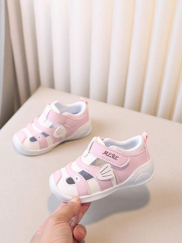 1 Paar atmungsaktive Sommer-Sandalen mit Hohlmuster für Babys, bequeme Outdoor-Schuhe