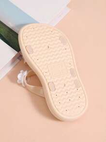 1 Pair Girls 2-8 Years Floral PVC Anti-Slip Water Sandals, Flat Princess Style Beach Slippers
