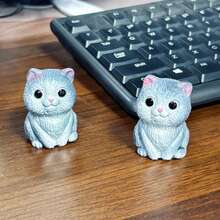 1 pieza, Decoraciones realistas de gatito para patios y jardines. Artesanías de resina de gatito adorable. Adornos decorativos de gatos domésticos para jardines y paisajes. Esculturas de animales únicas y especializadas como artículos para exteriores. Un gato tomando el sol en el césped. Hadas de gatito entre los arbustos de flores. Regalos ideales para inauguración de casa y regalos de cumpleaños para novias.