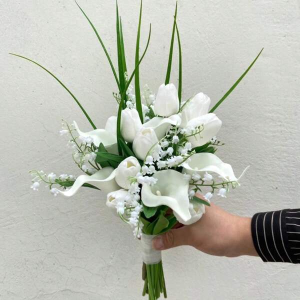 Wedding Bouquets For Bride Bridesmaids, White Fake Tulips Real Touch Artificial Flowers Bridal Bouquets For Bride Wedding Decoration,Wedding Flower Arrangement Bouquet For Home Office Wedding Decor Summer Birthday Gifts Beach Back To School School Supplies Room Decor