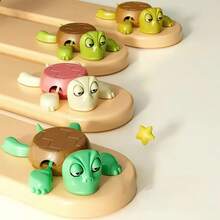 1 chiếc Giá để cốc hình con rùa, Đế lót ly hình con rùa in 3D có biểu cảm ngộ nghĩnh, Mở mắt khi đặt cốc lên sau Tấm lót cốc để trên bàn làm việc Tấm lót cốc uống nước cho cà phê và ly Trang trí nhà cửa và phụ kiện nhà bếp cho phòng khách, nhà hàng, văn phòng Quà tặng cho ngày tựu trường - Nhiều màu - Xem 4