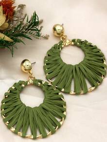 1 Pair Casual Beach Style Woven Raffia Hoop Earrings For Women, Large Waved Metal Hoops, Suitable For Vacation And Daily Wear - Large Raffia Earrings - View 3