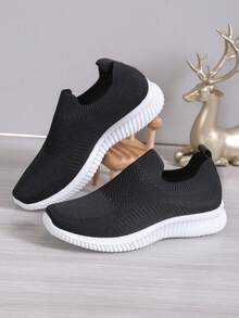 2024 Women Fashion Slip-On Flat Nurse Shoes Comfortable Casual Loafers, Plus Size