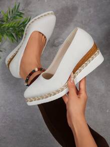 女式 5 厘米坡跟休闲办公室通勤一脚蹬尖头白色亚麻乐福鞋