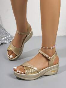 Sandali con zeppa e piattaforma comodi e alla moda con decorazioni in paillettes, per donne taglia curvy. Sandali con zeppa spessa e suola impermeabile, con cinturino elastico regolabile, misure standard.