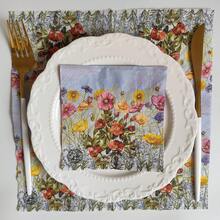 20 Stücke Frühling Sommer Bienen Honig Blumen Servietten, Einweg Papier Grün Blätter Blumen Handtücher für Badezimmer, Gäste-WC, Bridal-Shower, Hochzeitstag, Cocktail, Geburtstagsfeier, Zuhause, Küche, Essen, Camping, Backen & Tischdekoration, für Weihnachten, Valentinstag, Feier, Blumen- und Gras-Muster Servietten, Luxus Restaurant Blumen Pappbecher Decoupage Papier