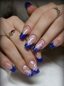24 Peças Kit de Unhas Postiças Francesas de Formato Quadrado Médio Floral Delicado Azul e Brilhos Cintilantes, Encaixe Perfeito, Kit Completo de Unhas Falsas Inclui 1 Peça folha de Adesivos e 1 Peça Lixa Pequena para Uso Diário, Escritório, Festa em Casa, Acessórios de Joia Falsa para Mulheres, Dicas de Unhas Falsas, 1 Peça Tira de Lixa, Envio Aleatório de Geleias Gel