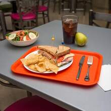Carlisle FoodService Products CT101459 Cafetería estándar/Bandeja de Comida rápida, 10 x 14 Pulgadas, Azul pizarrón - Naranja - Ver 2