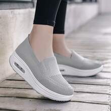 Zapatos deportivos informales de cuña de suela gruesa para mujer, antideslizantes, resistentes al desgaste, grises, transpirables para exteriores - Gris - Ver 3