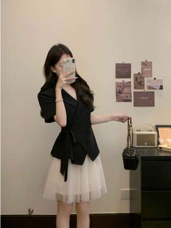 2件套夏季系带短袖套装上衣和网眼裙套装