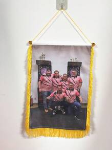 4 pezzi di pennoni personalizzati a forma di scudo con frange, realizzati in fibra di poliestere, stampa monofronte, adatti per eventi aziendali, feste di compleanno, decorazione, colorati, durevoli e resistenti ai colori, ottimi per tifosi e collezionisti