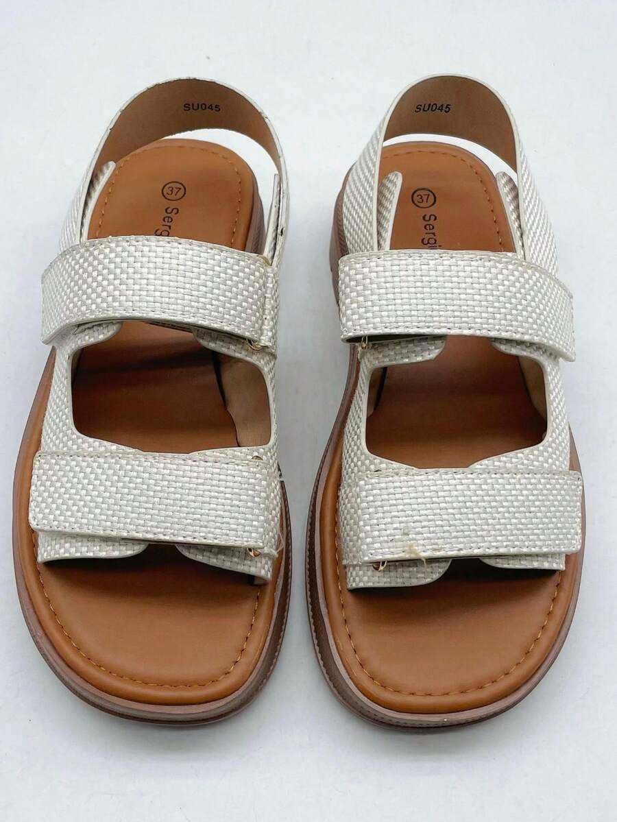 女士厚底时尚休闲日常凉鞋