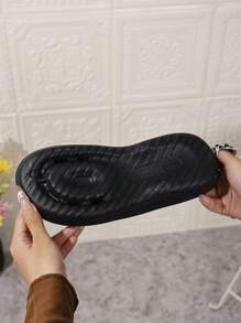 Chinelo Flip Flop Floral Grande de Design Original para Mulheres, Novo Chinelo de Praia Floral à Prova de Escorregamento da Moda e Fofo para o Verão
