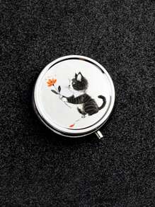 3 Compartment Portable Rotundity Storage Room, There Is A Pattern Of A Kitten Holding Flowers Printed On It, Cute Mini Metal Storage Box, Portable Jewelry And Pill Box,Suitable For Travel, Outdoor Activities, Bags, Pockets, Used For Wedding Gifts, Gifts And Reception Decoration, Uniquely Designed Decorative Travel Storage Box, Perfect For Travel, Compact Design, Easy To Use, Suitable For Medication Management/All Age Groups