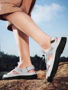 Sandalias de hombre con costura a mano - Calzado casual de punta cerrada con malla transpirable, zapatos de senderismo de verano antideslizantes con suelas de goma, malla transpirable y cordón ajustable. Negro, caqui o blanco - Perfectos para aventuras casuales al aire libre, zapatos de verano transpirables | Estilo casual tipo pescador | Suelas de goma