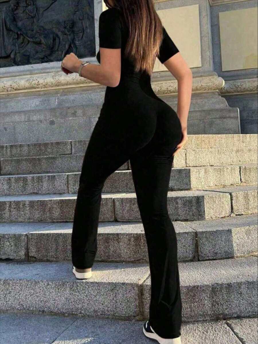 AiTyi Damen Jumpsuit, lässig slim-fit bequem sportlich minimalistisch vielseitig, geeignet für Abschluss, Schulanfang, V-Ausschnitt Strick Kurzarm Jumpsuit