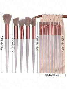 15 pièces Ensemble de pinceaux de maquillage, 13 pinceaux de maquillage et 2 éponges de maquillage, utilisation double humide et sèche, outils de maquillage essentiels, cadeau idéal pour Noël, Nouvel An, Fête des Mères, Remise des diplômes