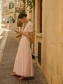 Vestido Longo Maxi Feminino de Verão com Estampa Floral e Poá, Decote em V, Ajustado, Tecido Tecido 120G, Estilo Romântico, Qualidade Premium, Vibes de Deusa