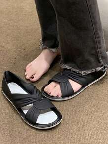 Women's Flat Sandals, Fashionable Fairy Style, Non-Slip Plastic Beach Shoes, Water Resistant Hollow Shoes, Summer